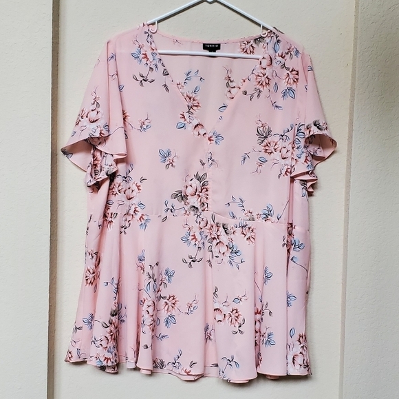 torrid Dresses & Skirts - Torrid Pink Mini Chiffon Skater Top